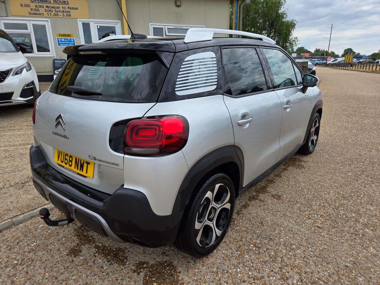 A 2018 CITROEN C3 AIRCROSS 1.2 PureTech Flair SUV 5dr Petrol Manual 6 Spd Euro 6 (s/s) (110 ps) A 2018 CITROEN C3 AIRCROSS 1.2 PureTech Flair SUV 5dr Petrol Manual 6 Spd Euro 6 (s/s) (110 ps)
