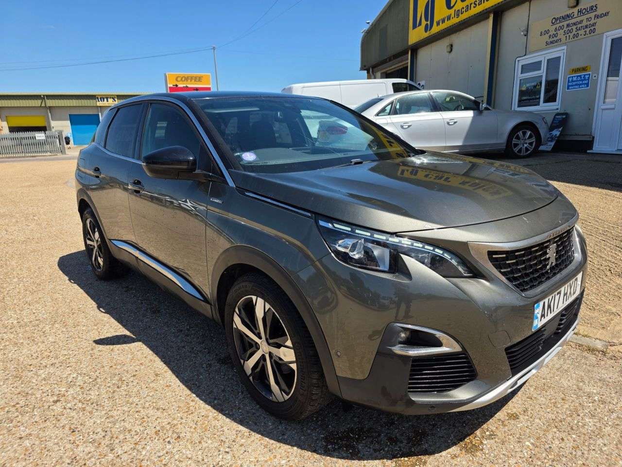 A 2017 PEUGEOT 3008 1.2 PureTech GT Line SUV 5dr Petrol EAT Euro 6 (s/s) (130 ps) A 2017 PEUGEOT 3008 1.2 PureTech GT Line SUV 5dr Petrol EAT Euro 6 (s/s) (130 ps)