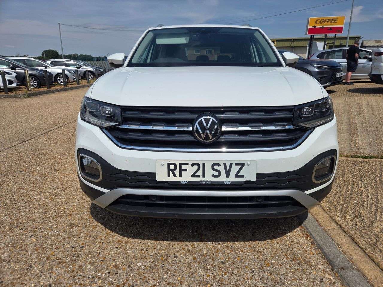 A 2021 VOLKSWAGEN T-CROSS 1.0 TSI SEL SUV 5dr Petrol Manual Euro 6 (s/s) (110 ps) A 2021 VOLKSWAGEN T-CROSS 1.0 TSI SEL SUV 5dr Petrol Manual Euro 6 (s/s) (110 ps)