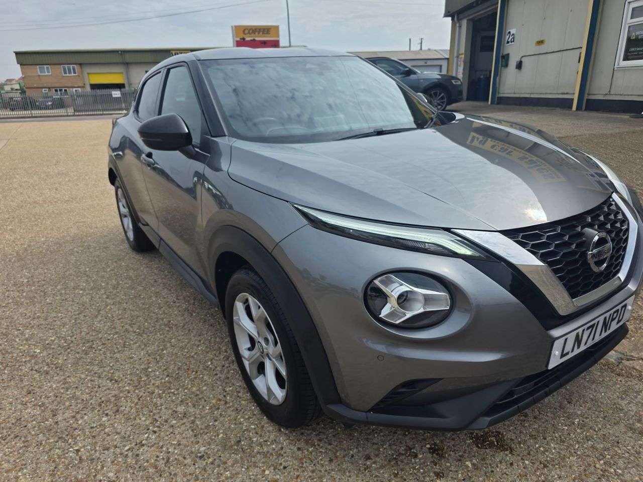 A 2021 NISSAN JUKE 1.0 DIG-T N-Connecta SUV 5dr Petrol DCT Auto Euro 6 (s/s) (114 ps) A 2021 NISSAN JUKE 1.0 DIG-T N-Connecta SUV 5dr Petrol DCT Auto Euro 6 (s/s) (114 ps)