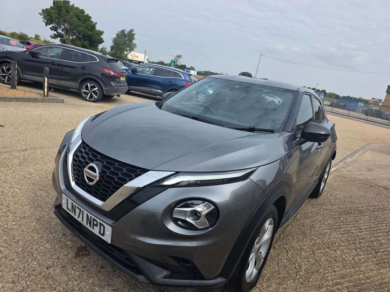 A 2021 NISSAN JUKE 1.0 DIG-T N-Connecta SUV 5dr Petrol DCT Auto Euro 6 (s/s) (114 ps) A 2021 NISSAN JUKE 1.0 DIG-T N-Connecta SUV 5dr Petrol DCT Auto Euro 6 (s/s) (114 ps)