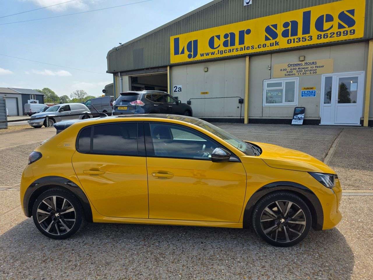 A 2021 PEUGEOT 208 1.2 PureTech GT Premium Hatchback 5dr Petrol EAT Euro 6 (s/s) (130 ps) A 2021 PEUGEOT 208 1.2 PureTech GT Premium Hatchback 5dr Petrol EAT Euro 6 (s/s) (130 ps)