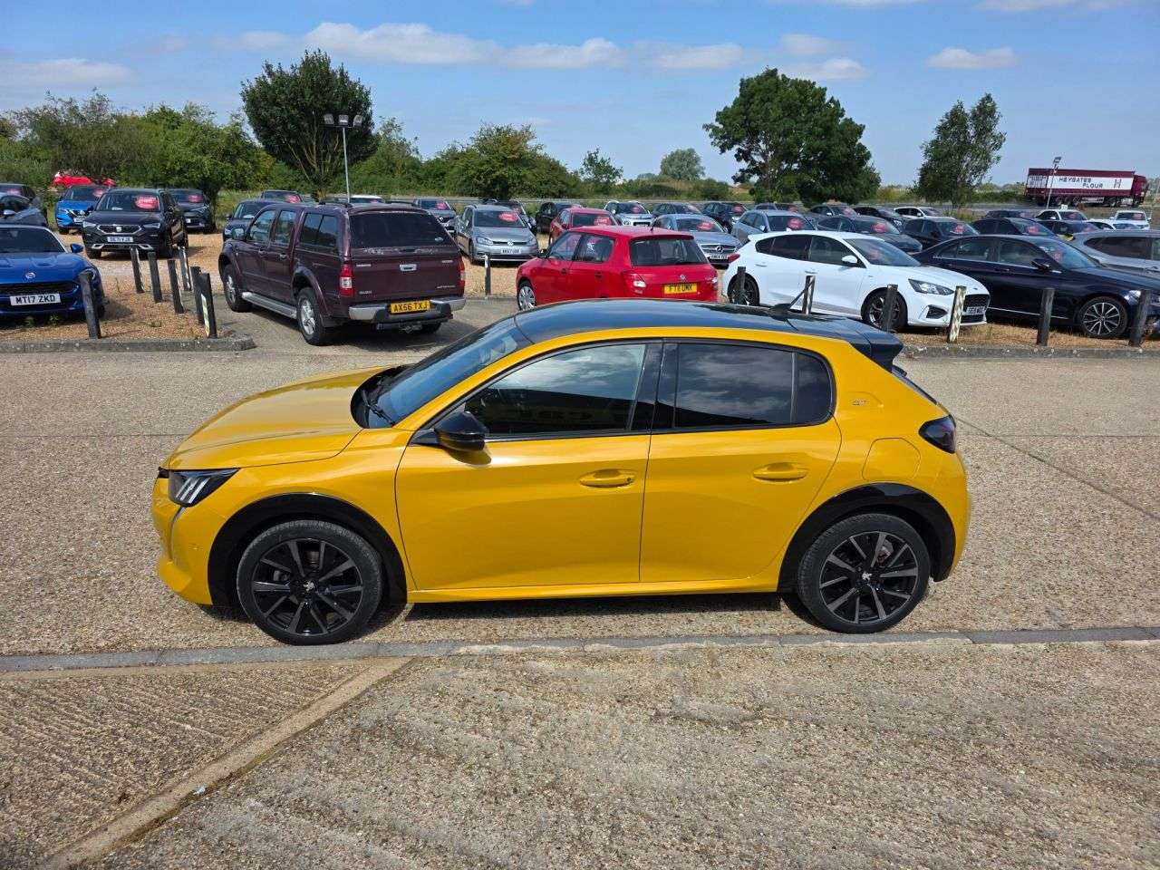 2021 PEUGEOT 208 2021 PEUGEOT 208