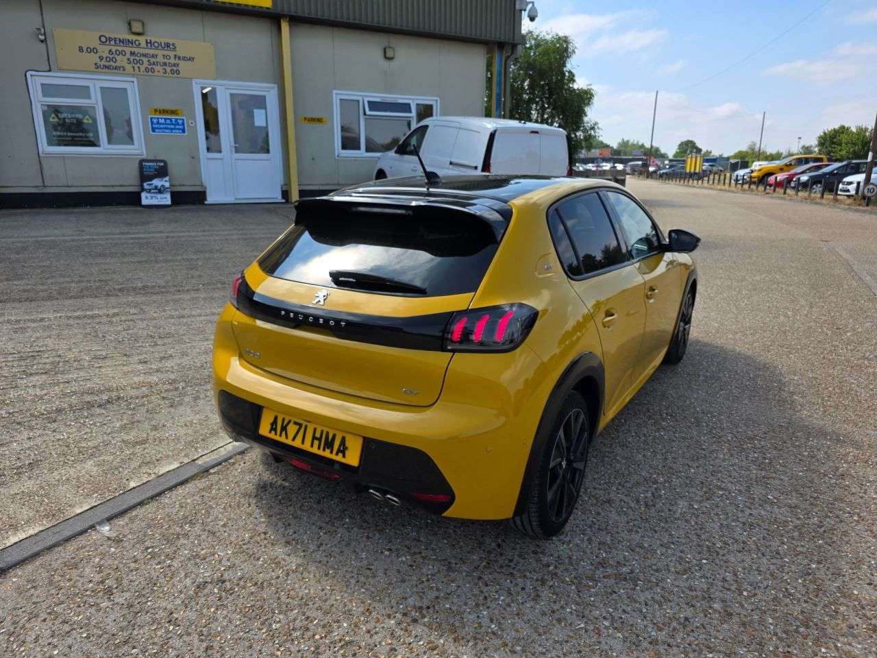 2021 PEUGEOT 208 2021 PEUGEOT 208
