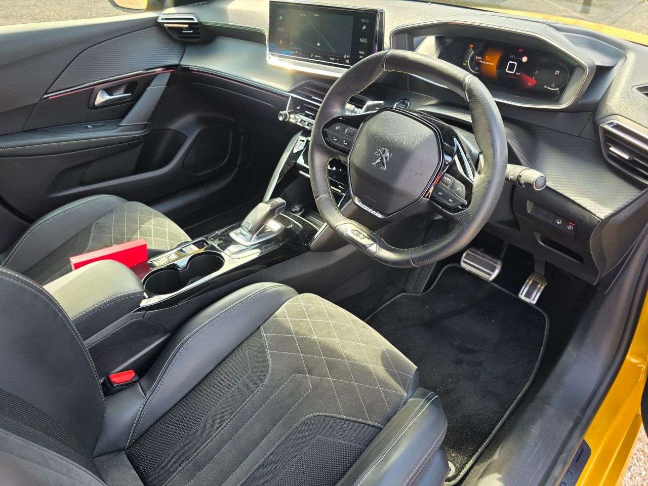 2021 PEUGEOT 208 2021 PEUGEOT 208
