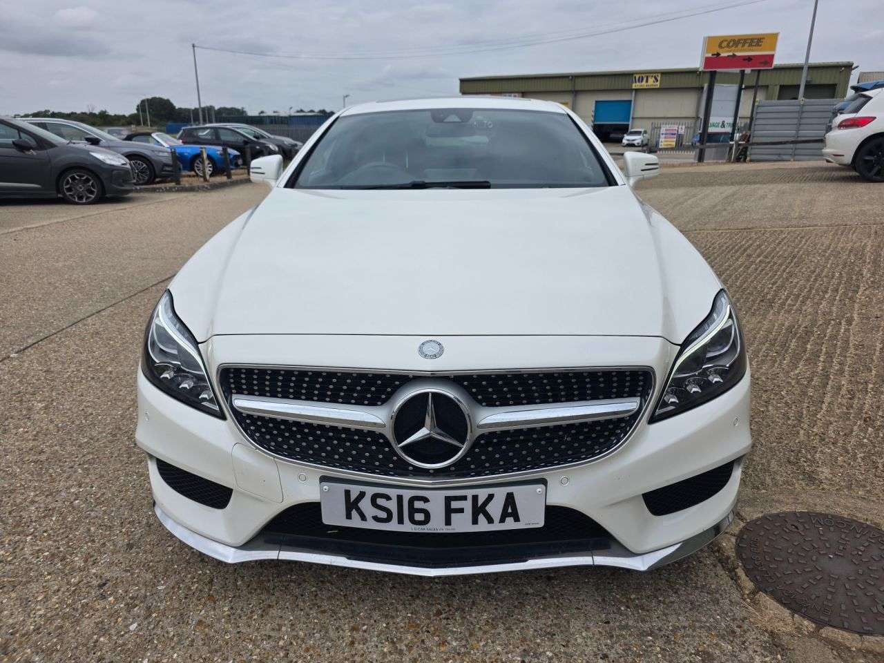 A 2016 MERCEDES-BENZ CLS 3.0 CLS350d V6 AMG Line (Premium Plus) Coupe 4dr Diesel G-Tronic+ Euro 6 (s A 2016 MERCEDES-BENZ CLS 3.0 CLS350d V6 AMG Line (Premium Plus) Coupe 4dr Diesel G-Tronic+ Euro 6 (s