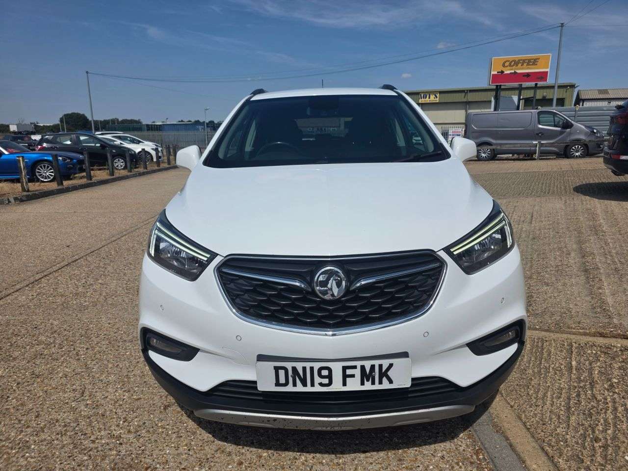 A 2019 VAUXHALL MOKKA X 1.4i Turbo Elite Nav SUV 5dr Petrol Auto Euro 6 (140 ps) A 2019 VAUXHALL MOKKA X 1.4i Turbo Elite Nav SUV 5dr Petrol Auto Euro 6 (140 ps)