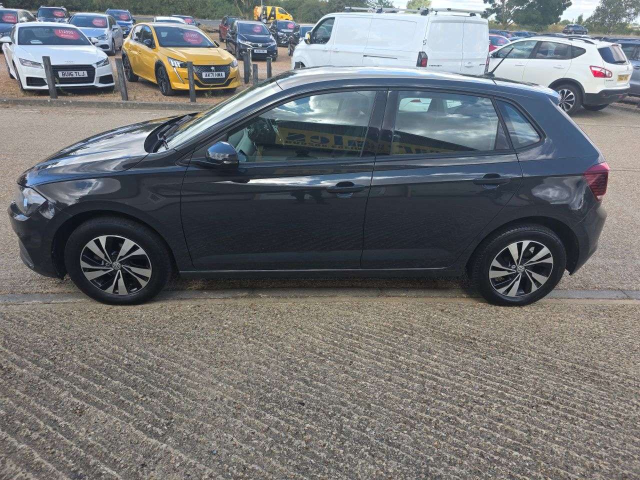 2019 VOLKSWAGEN POLO 2019 VOLKSWAGEN POLO