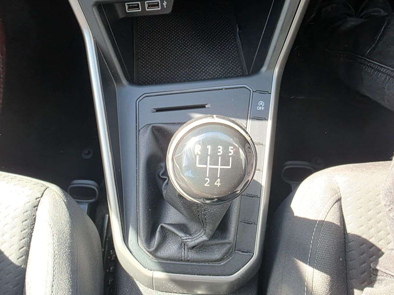 2019 VOLKSWAGEN POLO 2019 VOLKSWAGEN POLO