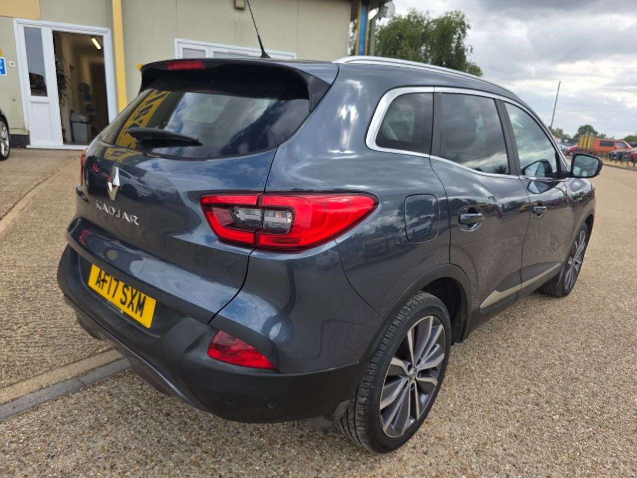 2017 RENAULT KADJAR 2017 RENAULT KADJAR