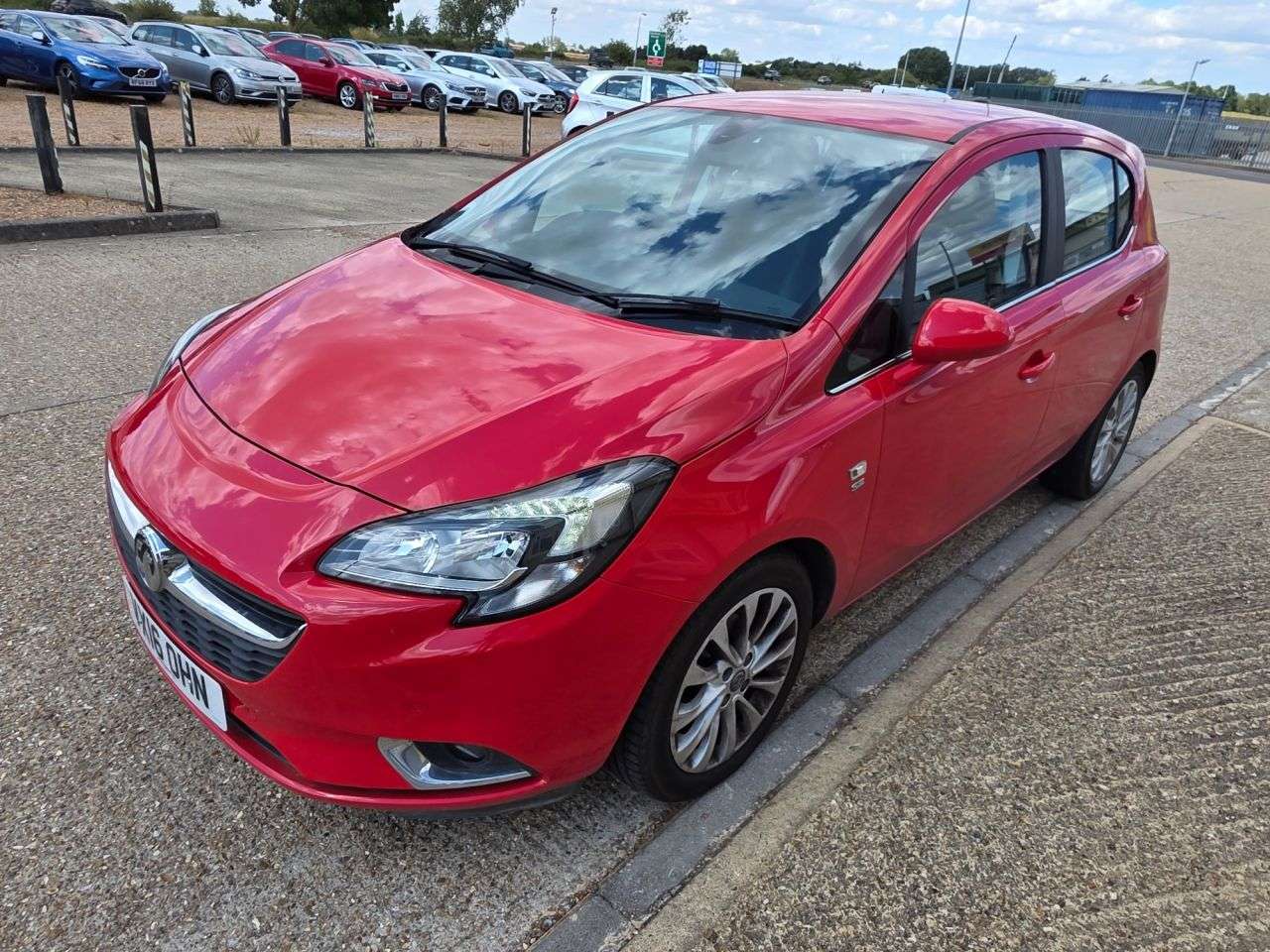 A 2016 VAUXHALL CORSA 1.4i SE Hatchback 5dr Petrol Auto Euro 6 (90 ps) A 2016 VAUXHALL CORSA 1.4i SE Hatchback 5dr Petrol Auto Euro 6 (90 ps)