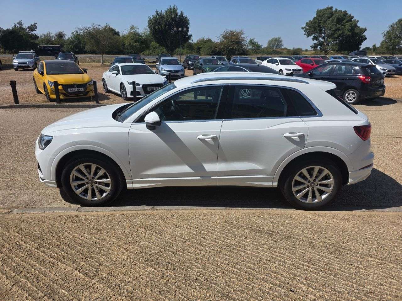 2020 AUDI Q3 2020 AUDI Q3