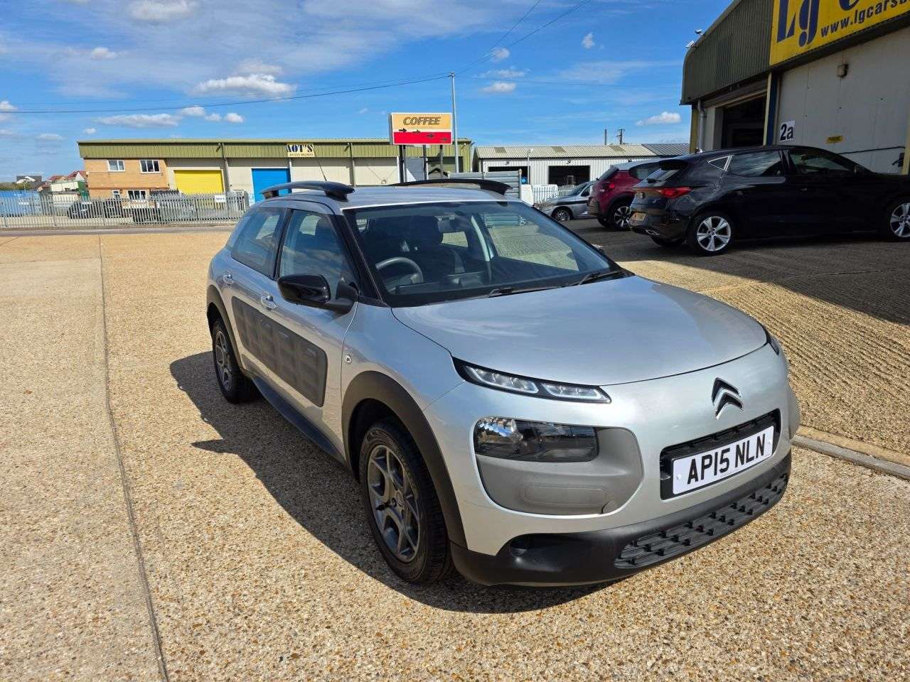 A 2015 CITROEN C4 CACTUS 1.2 PureTech Feel Hatchback 5dr Petrol Manual Euro 6 (Euro 6) (82 ps) A 2015 CITROEN C4 CACTUS 1.2 PureTech Feel Hatchback 5dr Petrol Manual Euro 6 (Euro 6) (82 ps)