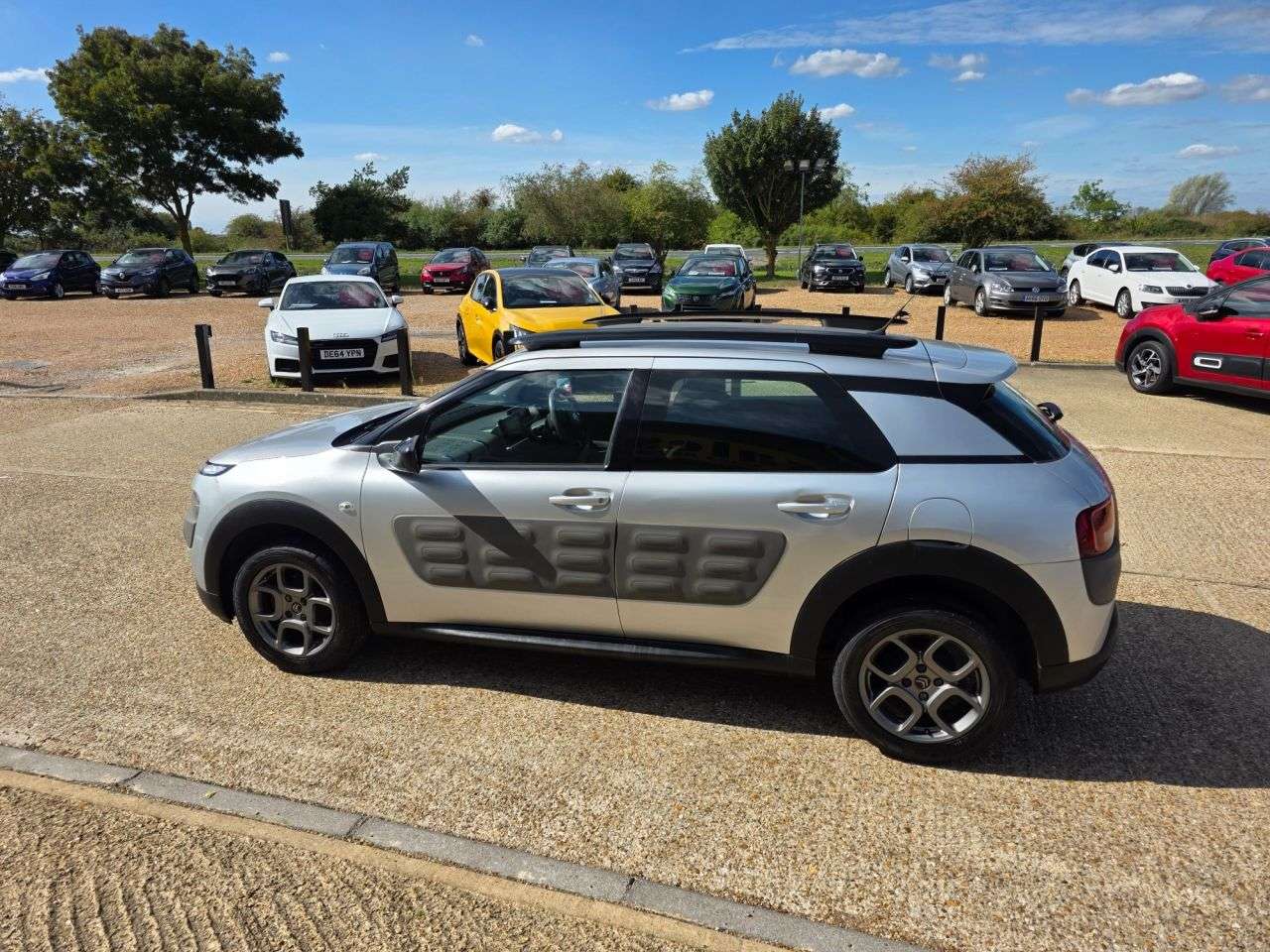 2015 CITROEN C4 CACTUS 2015 CITROEN C4 CACTUS