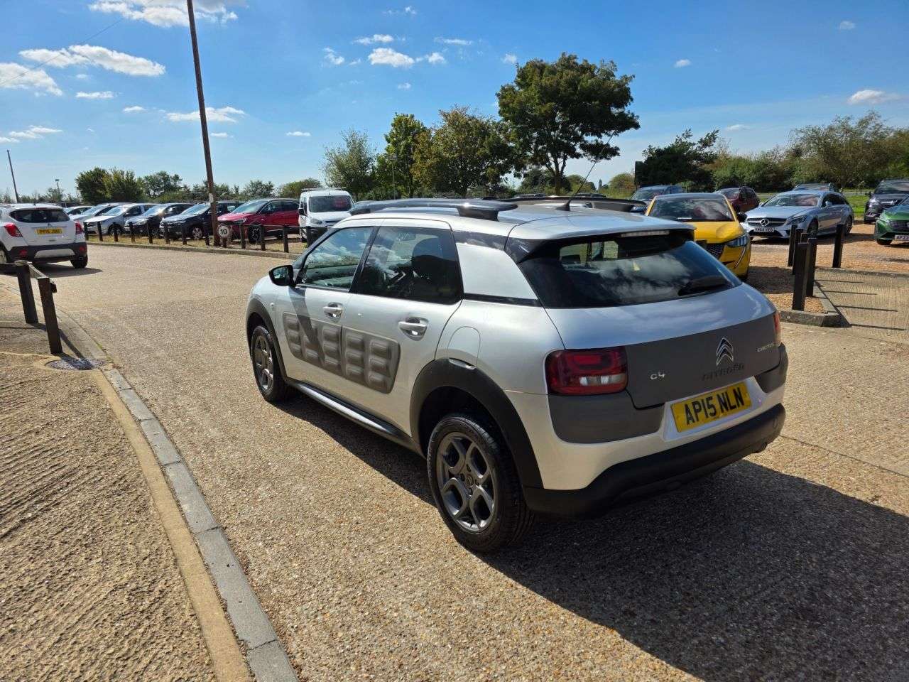 2015 CITROEN C4 CACTUS 2015 CITROEN C4 CACTUS