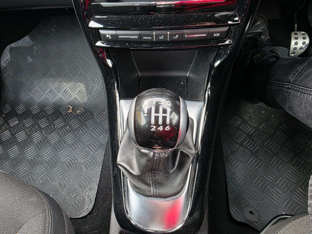 2017 DS AUTOMOBILES DS 3 2017 DS AUTOMOBILES DS 3
