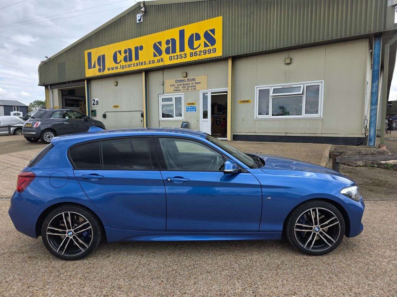 A 2019 BMW 1 SERIES 120D M SPORT SHADOW EDITION A 2019 BMW 1 SERIES 120D M SPORT SHADOW EDITION