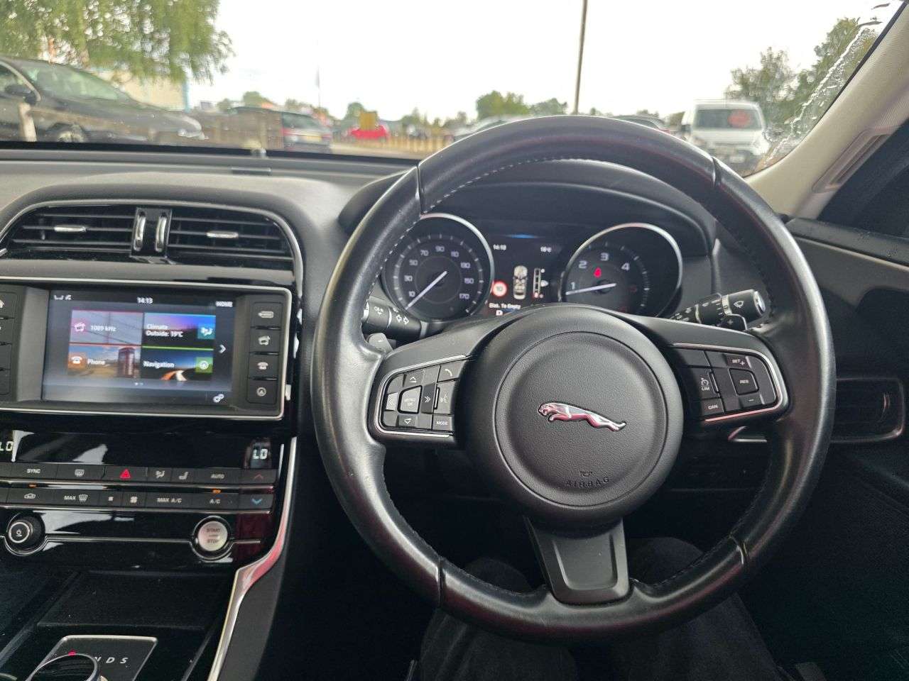 2016 JAGUAR XE 2016 JAGUAR XE