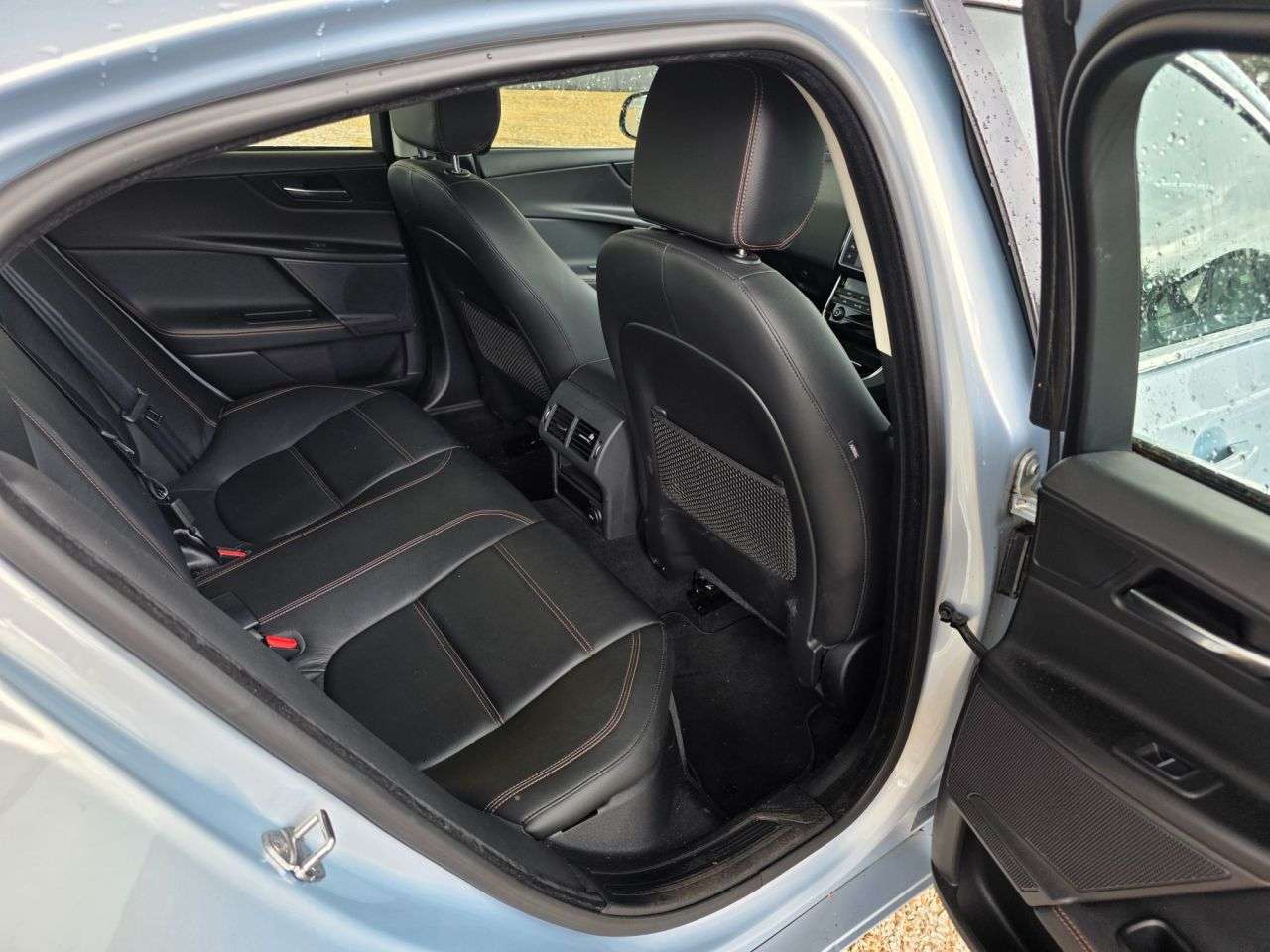 2016 JAGUAR XE 2016 JAGUAR XE