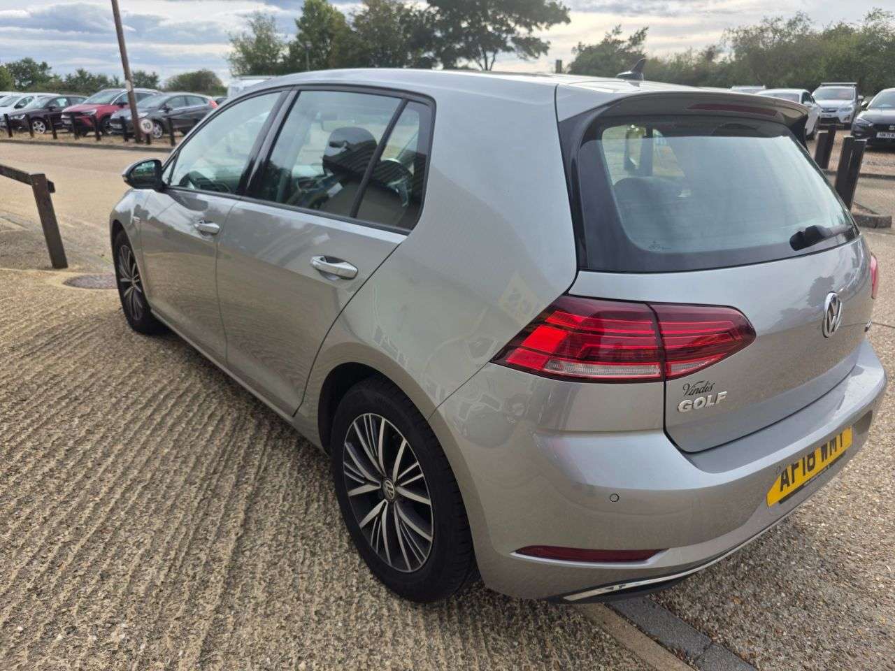 2018 VOLKSWAGEN GOLF 2018 VOLKSWAGEN GOLF