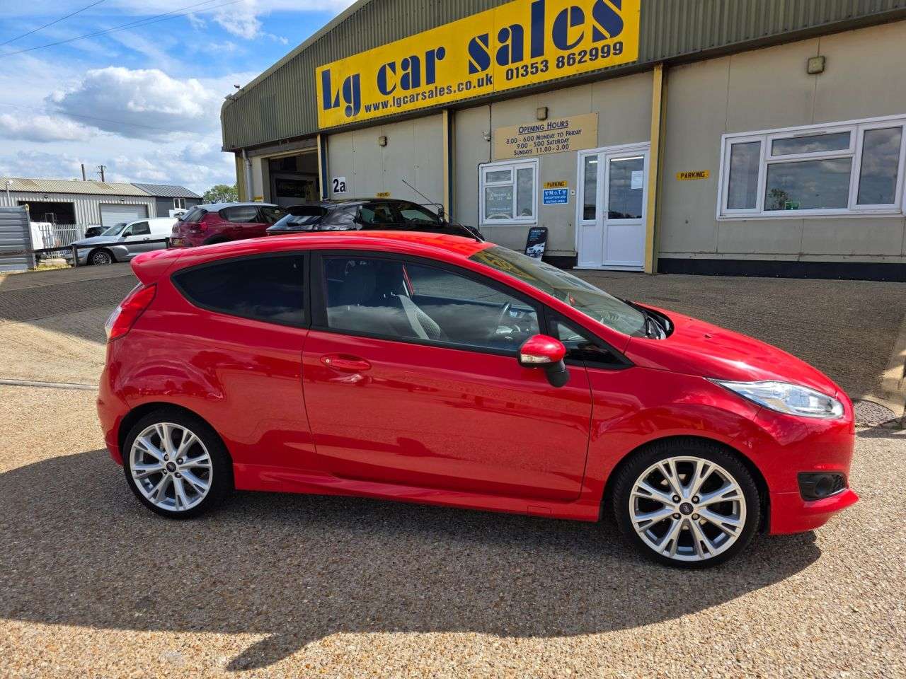 A 2016 FORD FIESTA 1.0T EcoBoost Zetec S Hatchback 3dr Petrol Manual Euro 6 (s/s) (140 ps) A 2016 FORD FIESTA 1.0T EcoBoost Zetec S Hatchback 3dr Petrol Manual Euro 6 (s/s) (140 ps)