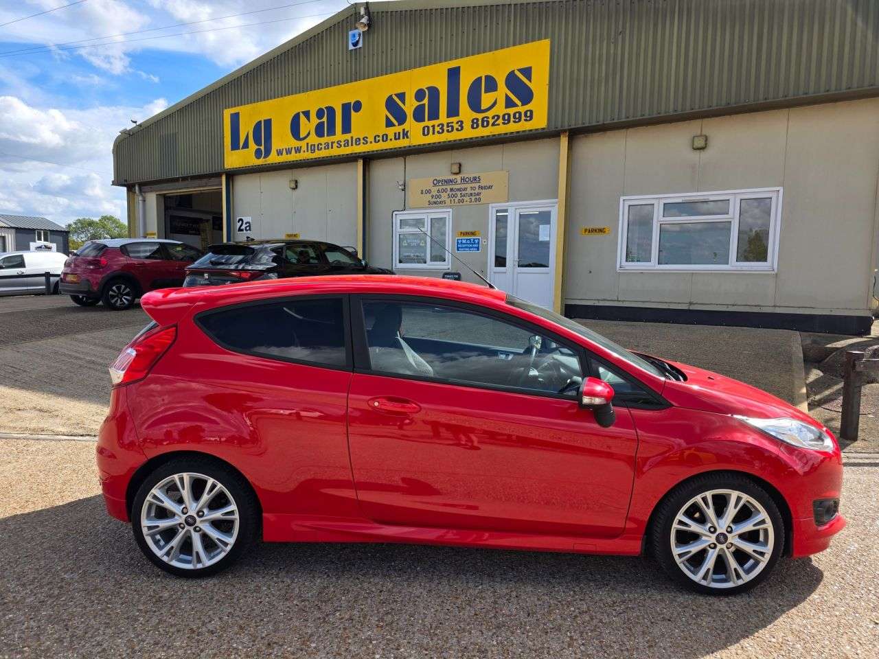 A 2016 FORD FIESTA 1.0T EcoBoost Zetec S Hatchback 3dr Petrol Manual Euro 6 (s/s) (140 ps) A 2016 FORD FIESTA 1.0T EcoBoost Zetec S Hatchback 3dr Petrol Manual Euro 6 (s/s) (140 ps)