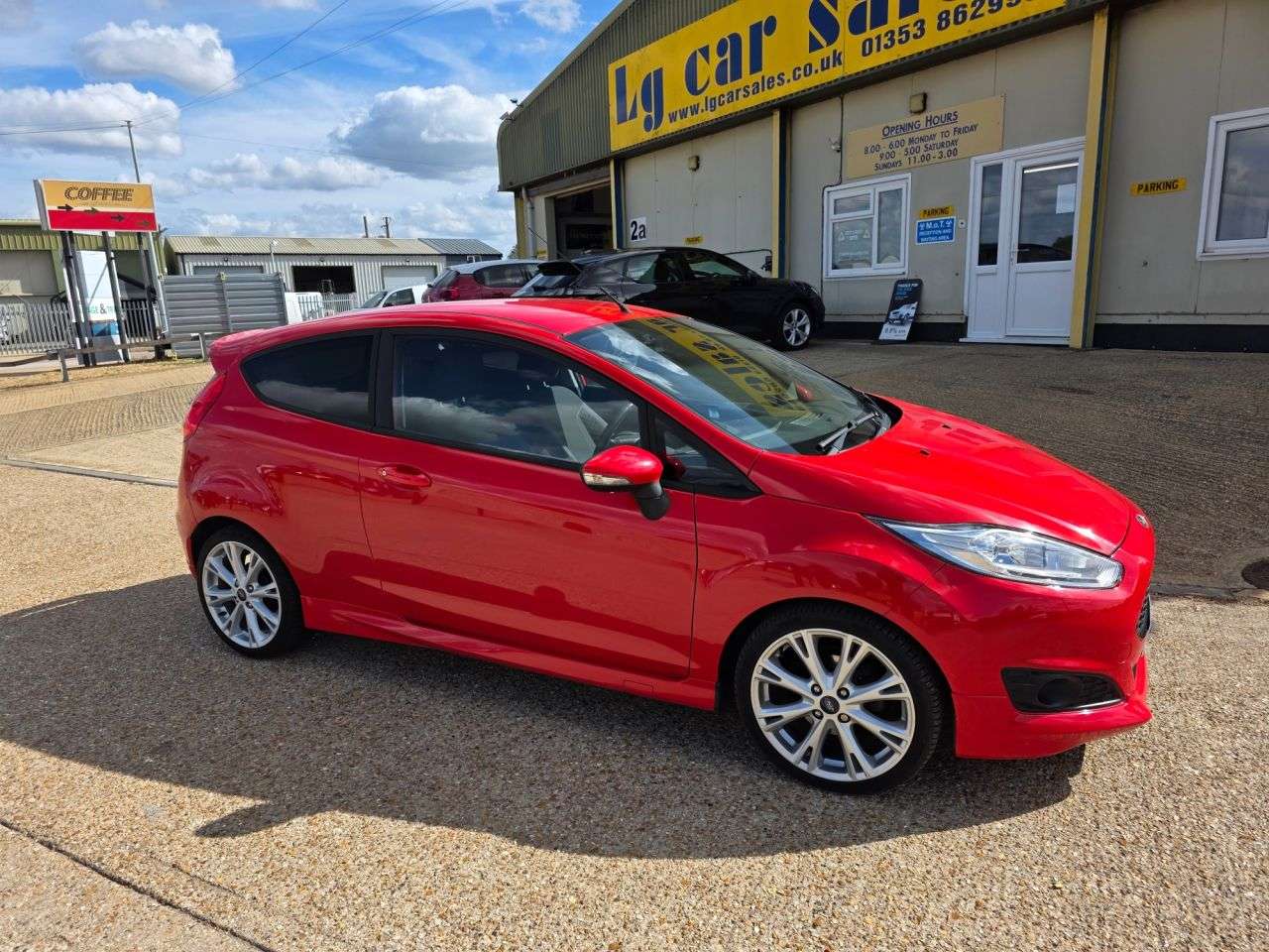 A 2016 FORD FIESTA 1.0T EcoBoost Zetec S Hatchback 3dr Petrol Manual Euro 6 (s/s) (140 ps) A 2016 FORD FIESTA 1.0T EcoBoost Zetec S Hatchback 3dr Petrol Manual Euro 6 (s/s) (140 ps)