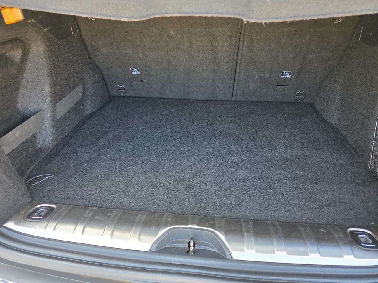 2017 PEUGEOT 2008 2017 PEUGEOT 2008