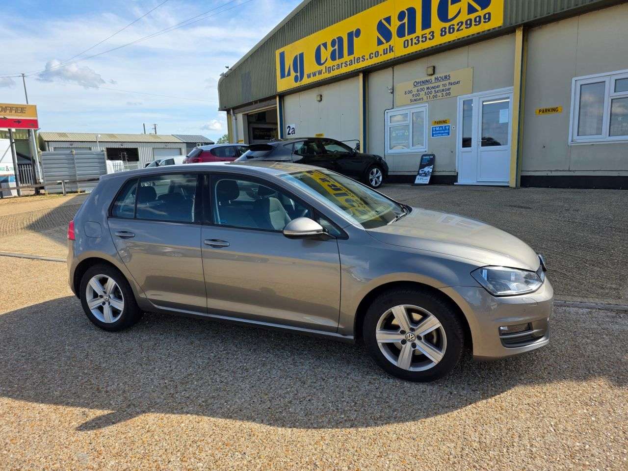 A 2016 VOLKSWAGEN GOLF 1.4 TSI BlueMotion Tech Match Edition Hatchback 5dr Petrol Manual Euro 6 (s A 2016 VOLKSWAGEN GOLF 1.4 TSI BlueMotion Tech Match Edition Hatchback 5dr Petrol Manual Euro 6 (s