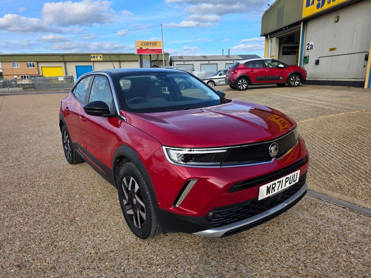 A 2021 VAUXHALL MOKKA 1.2 Turbo Elite Nav Premium SUV 5dr Petrol Manual Euro 6 (s/s) (130 ps) A 2021 VAUXHALL MOKKA 1.2 Turbo Elite Nav Premium SUV 5dr Petrol Manual Euro 6 (s/s) (130 ps)