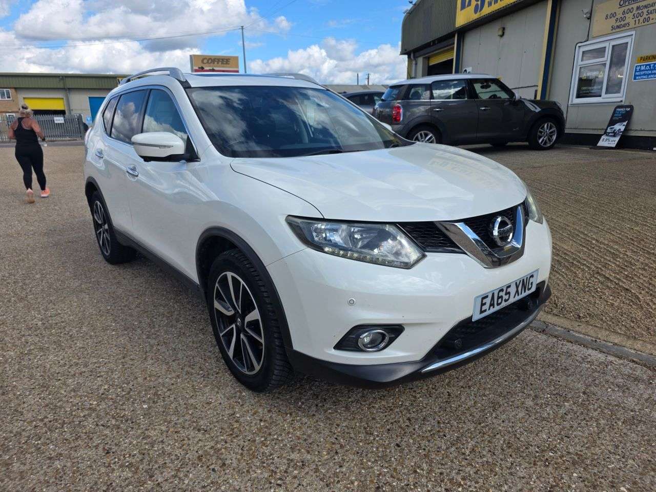 A 2015 NISSAN X-TRAIL 1.6 DIG-T n-tec SUV 5dr Petrol Manual Euro 6 (s/s) (163 ps) A 2015 NISSAN X-TRAIL 1.6 DIG-T n-tec SUV 5dr Petrol Manual Euro 6 (s/s) (163 ps)