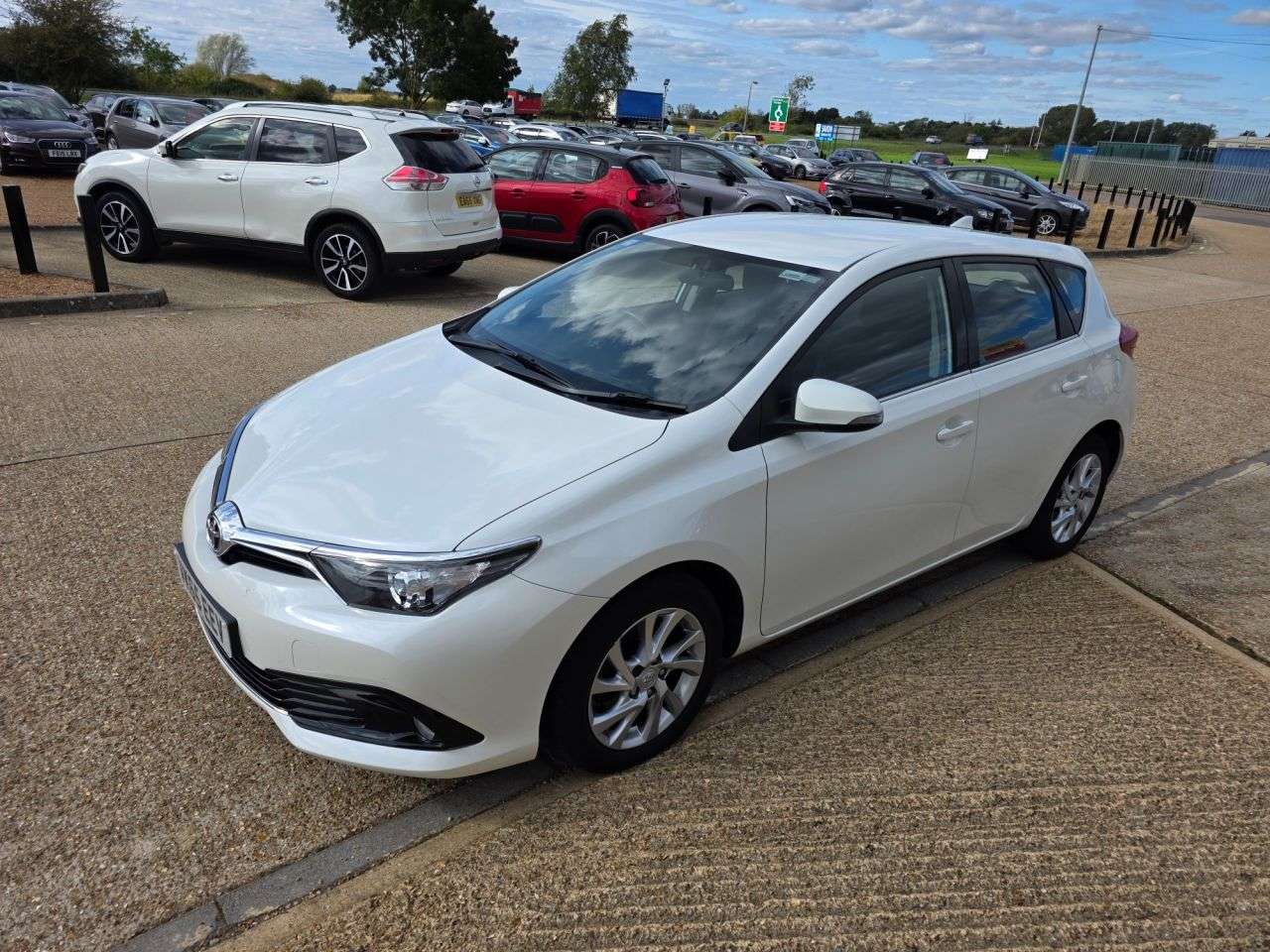 2015 TOYOTA AURIS 2015 TOYOTA AURIS