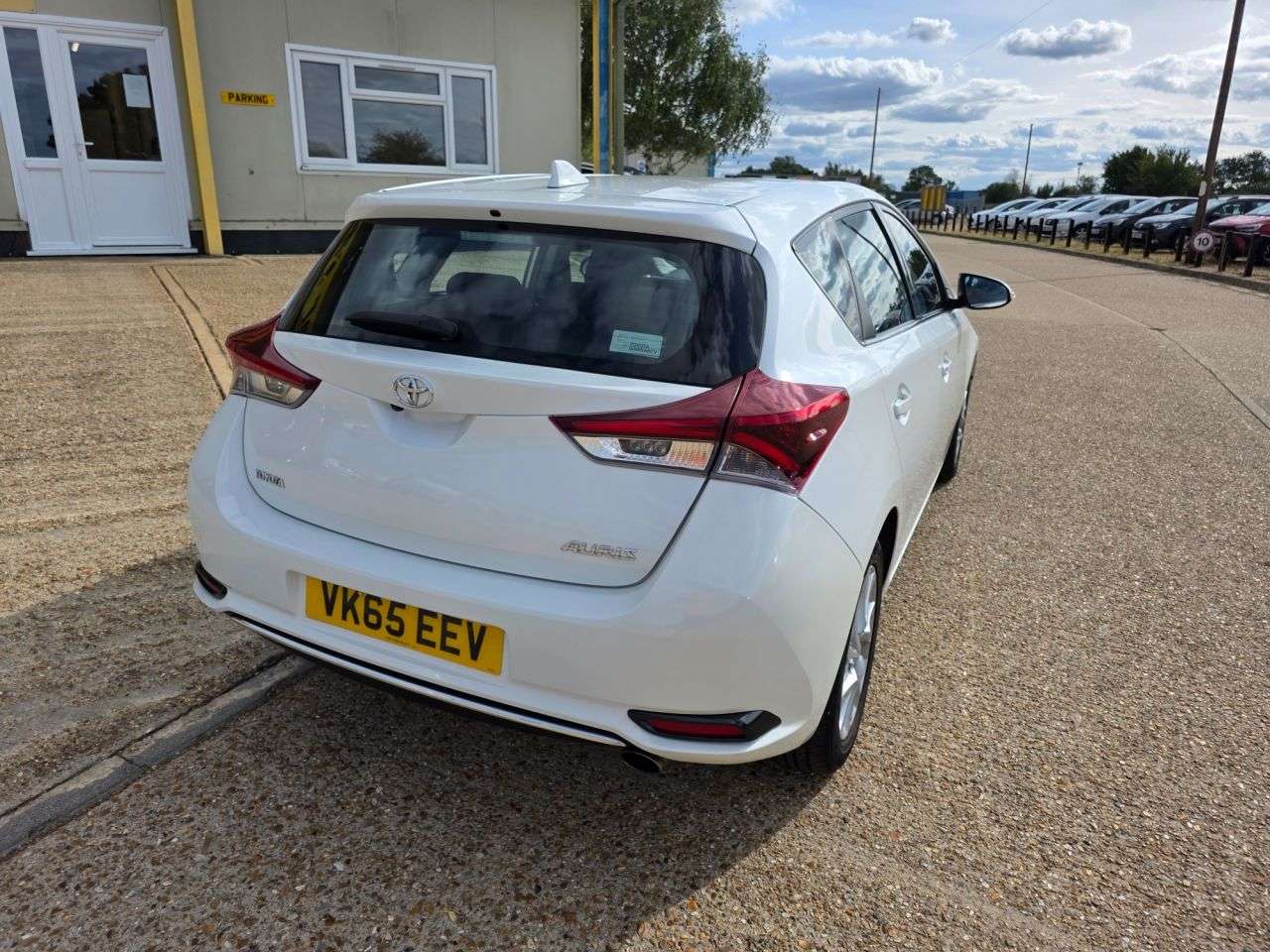 2015 TOYOTA AURIS 2015 TOYOTA AURIS