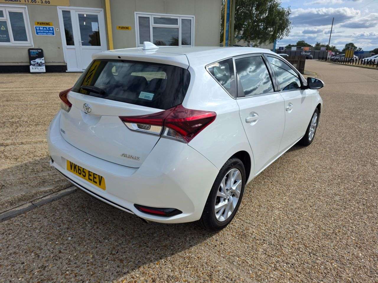 2015 TOYOTA AURIS 2015 TOYOTA AURIS