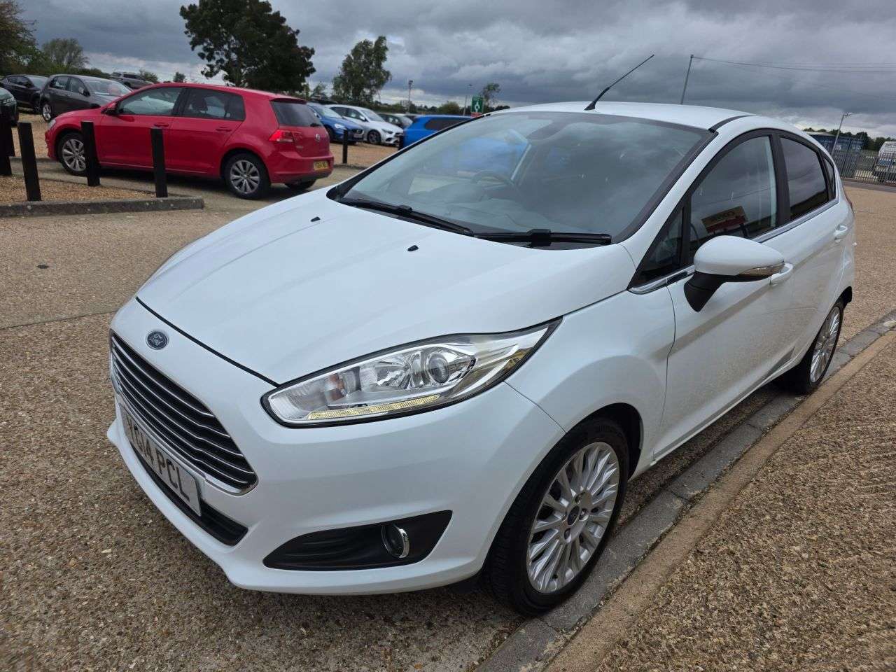 A 2014 FORD FIESTA 1.0T EcoBoost Titanium Hatchback 5dr Petrol Manual Euro 5 (s/s) (125 ps) A 2014 FORD FIESTA 1.0T EcoBoost Titanium Hatchback 5dr Petrol Manual Euro 5 (s/s) (125 ps)