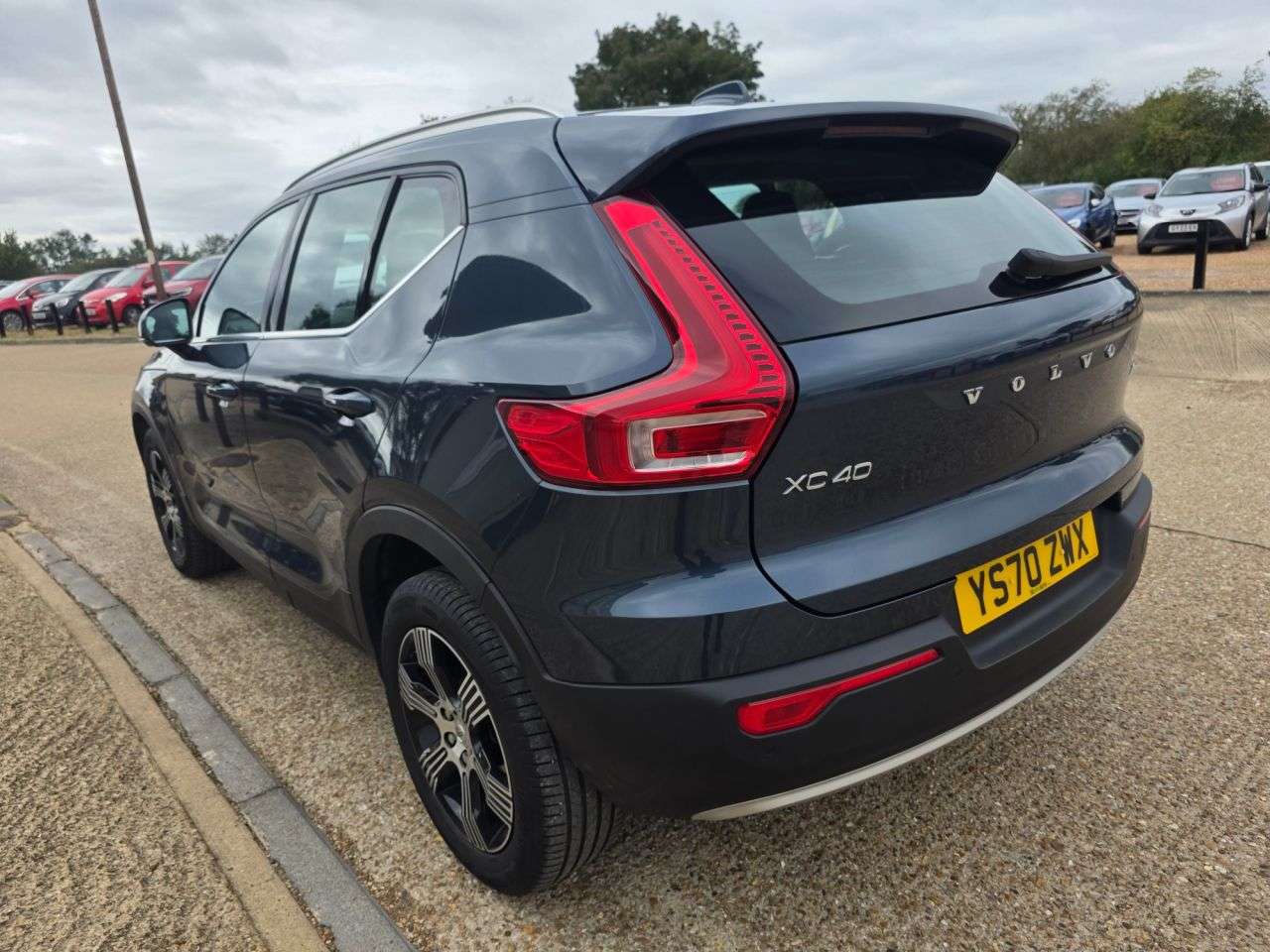 2021 VOLVO XC40 2021 VOLVO XC40