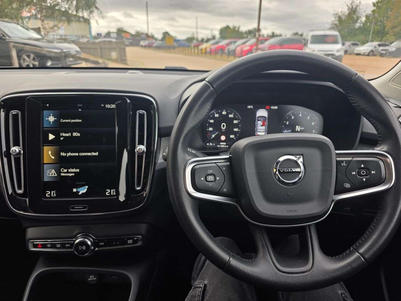 2021 VOLVO XC40 2021 VOLVO XC40