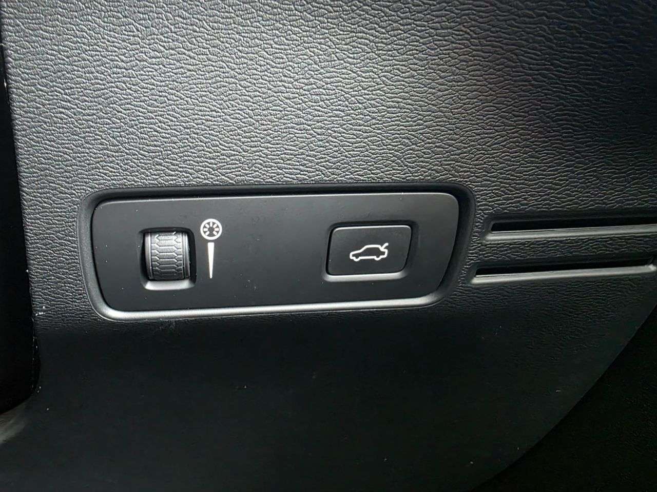 2021 VOLVO XC40 2021 VOLVO XC40