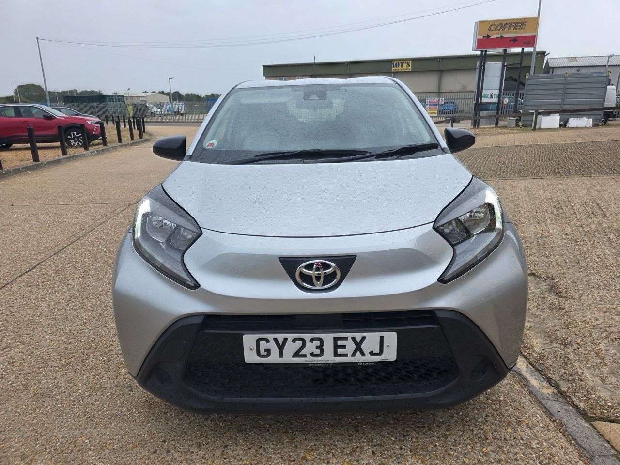 A 2023 TOYOTA AYGO X 1.0 VVT-i Pure Hatchback 5dr Petrol Manual Euro 6 (s/s) (72 ps) A 2023 TOYOTA AYGO X 1.0 VVT-i Pure Hatchback 5dr Petrol Manual Euro 6 (s/s) (72 ps)