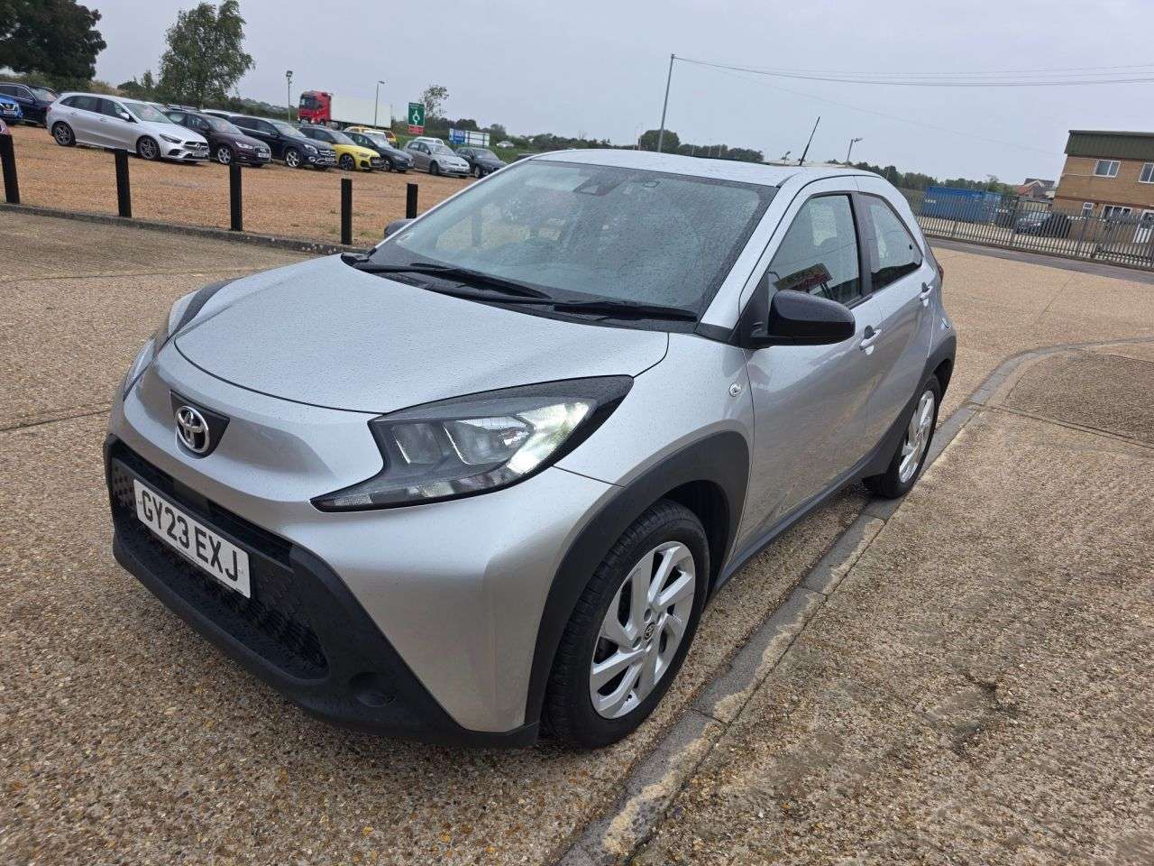 A 2023 TOYOTA AYGO X 1.0 VVT-i Pure Hatchback 5dr Petrol Manual Euro 6 (s/s) (72 ps) A 2023 TOYOTA AYGO X 1.0 VVT-i Pure Hatchback 5dr Petrol Manual Euro 6 (s/s) (72 ps)