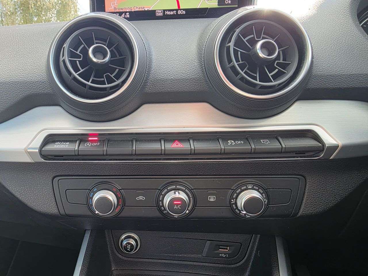 2018 AUDI Q2 2018 AUDI Q2