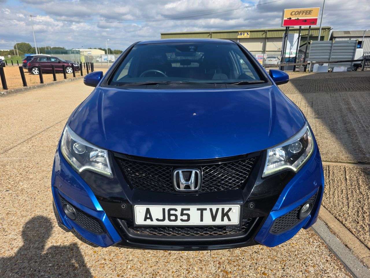 A 2015 HONDA CIVIC 1.8 i-VTEC Sport Hatchback 5dr Petrol Manual Euro 6 (s/s) (142 ps) A 2015 HONDA CIVIC 1.8 i-VTEC Sport Hatchback 5dr Petrol Manual Euro 6 (s/s) (142 ps)