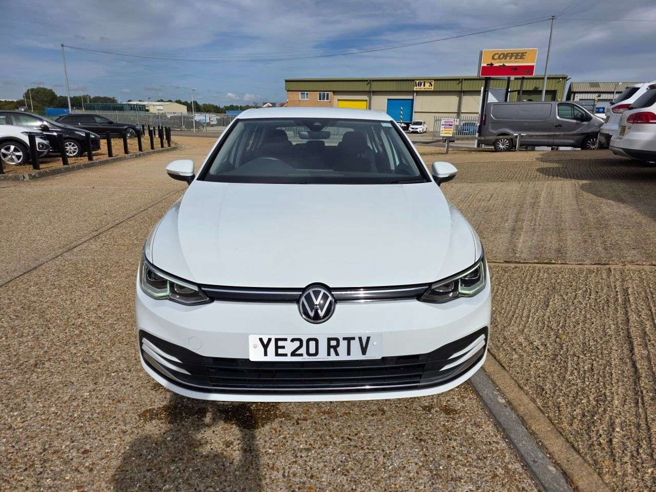 A 2020 VOLKSWAGEN GOLF 1.5 TSI Style Hatchback 5dr Petrol Manual Euro 6 (s/s) (150 ps) A 2020 VOLKSWAGEN GOLF 1.5 TSI Style Hatchback 5dr Petrol Manual Euro 6 (s/s) (150 ps)