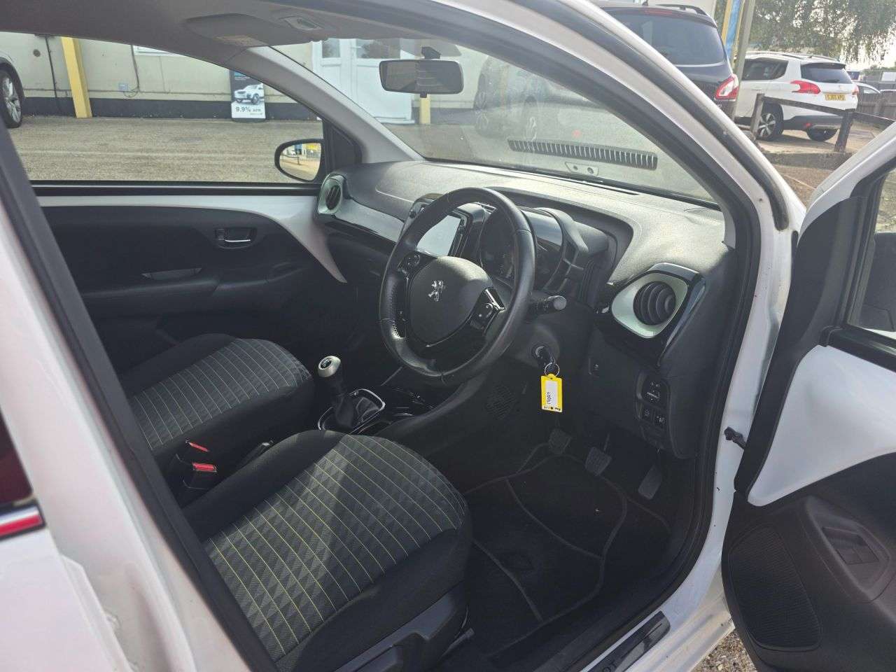 2021 PEUGEOT 108 2021 PEUGEOT 108