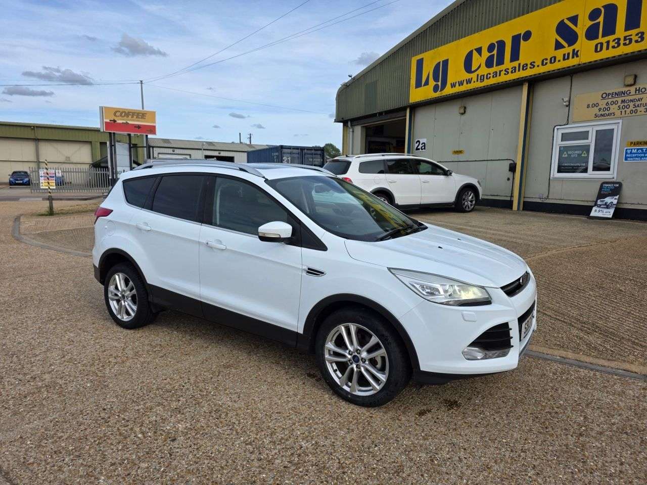 A 2013 FORD KUGA 2.0 TDCi Titanium X SUV 5dr Diesel Manual 2WD Euro 5 (140 ps) A 2013 FORD KUGA 2.0 TDCi Titanium X SUV 5dr Diesel Manual 2WD Euro 5 (140 ps)