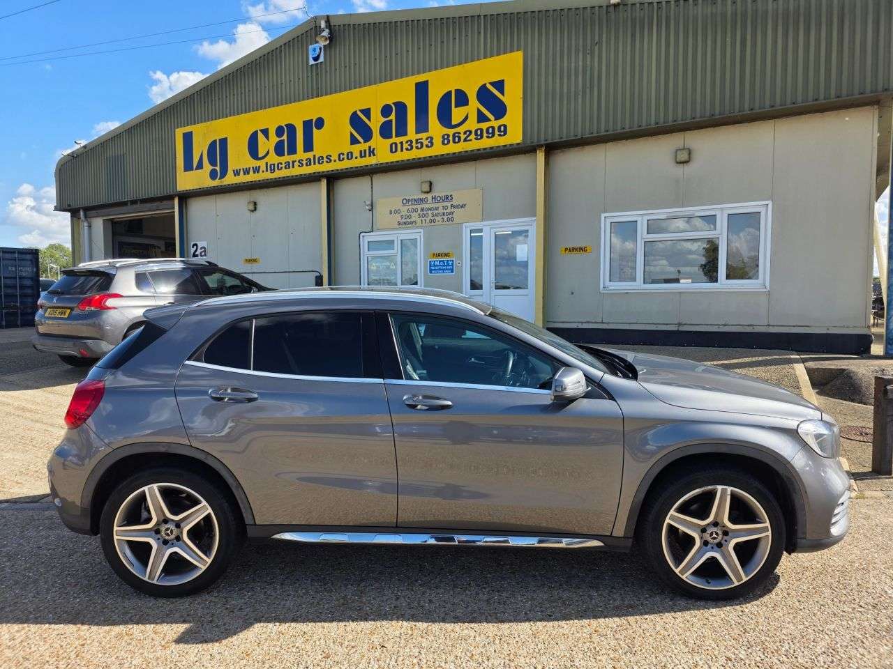 A 2018 MERCEDES-BENZ GLA 2.1 GLA200d AMG Line SUV 5dr Diesel 7G-DCT Euro 6 (s/s) (136 ps) A 2018 MERCEDES-BENZ GLA 2.1 GLA200d AMG Line SUV 5dr Diesel 7G-DCT Euro 6 (s/s) (136 ps)