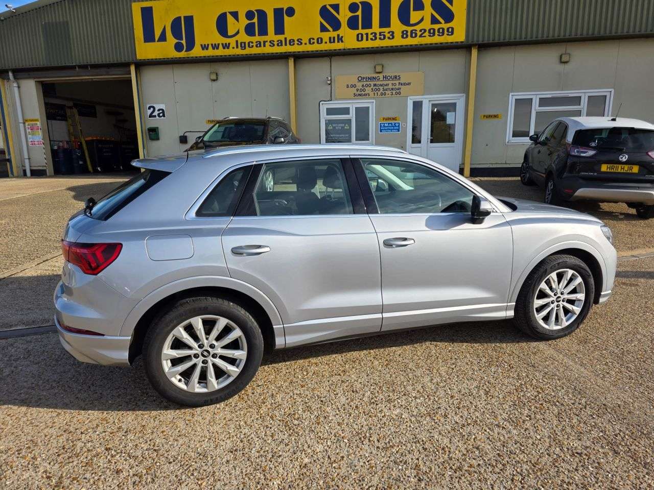 A 2021 AUDI Q3 1.5 TFSI CoD 35 Sport SUV 5dr Petrol S Tronic Euro 6 (s/s) (150 ps) A 2021 AUDI Q3 1.5 TFSI CoD 35 Sport SUV 5dr Petrol S Tronic Euro 6 (s/s) (150 ps)