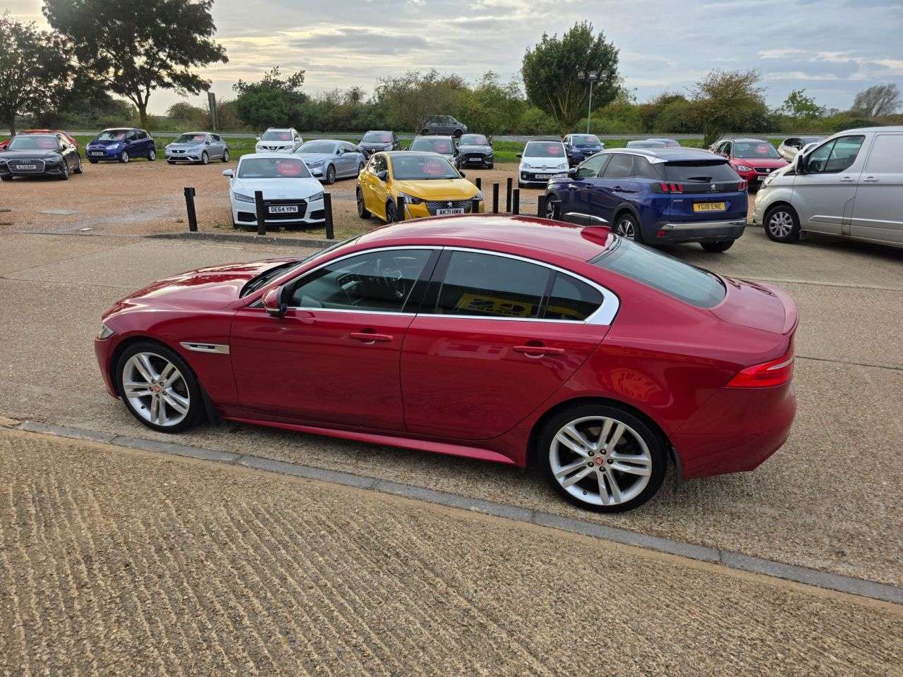 2017 JAGUAR XE 2017 JAGUAR XE