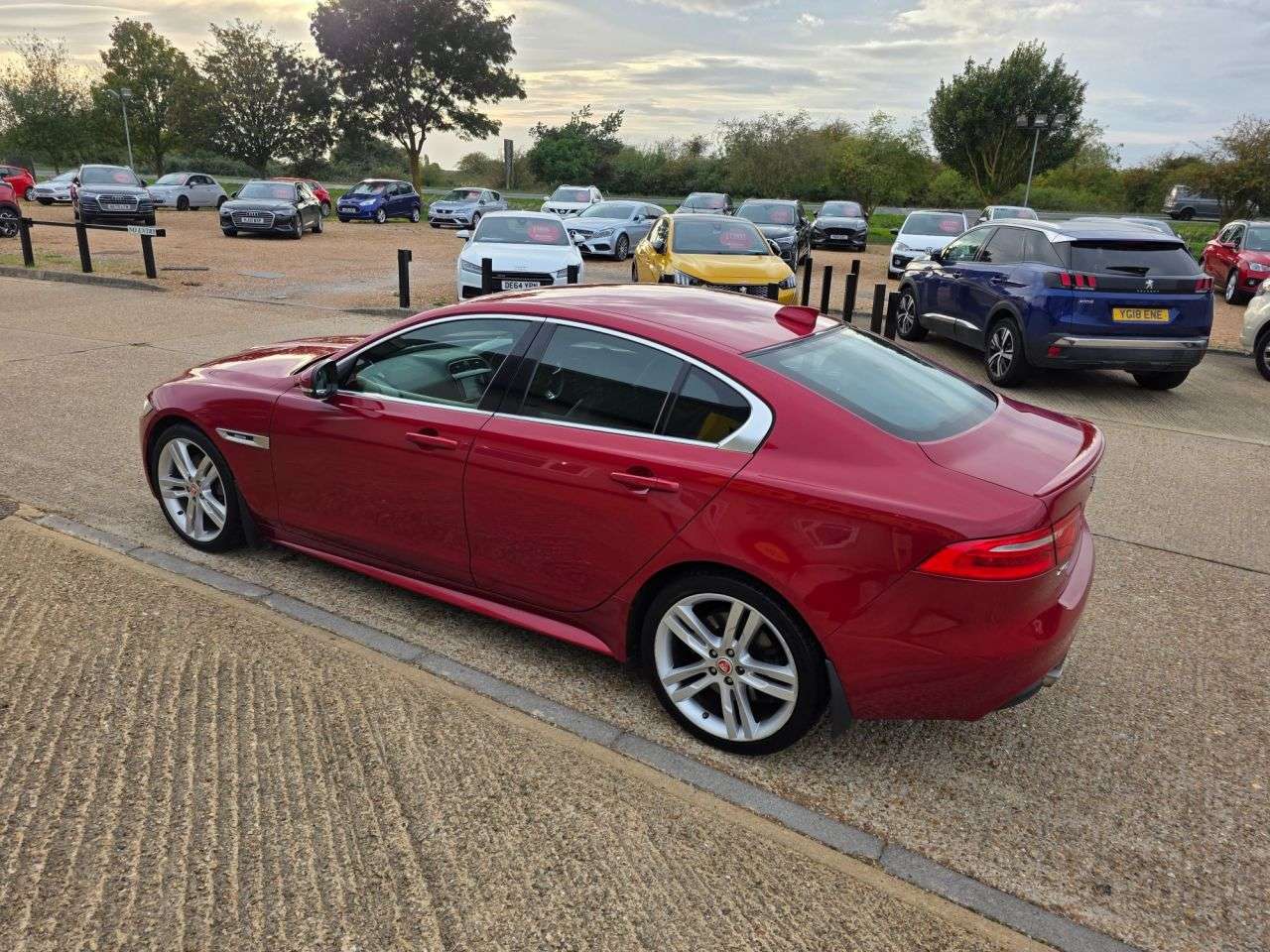 2017 JAGUAR XE 2017 JAGUAR XE