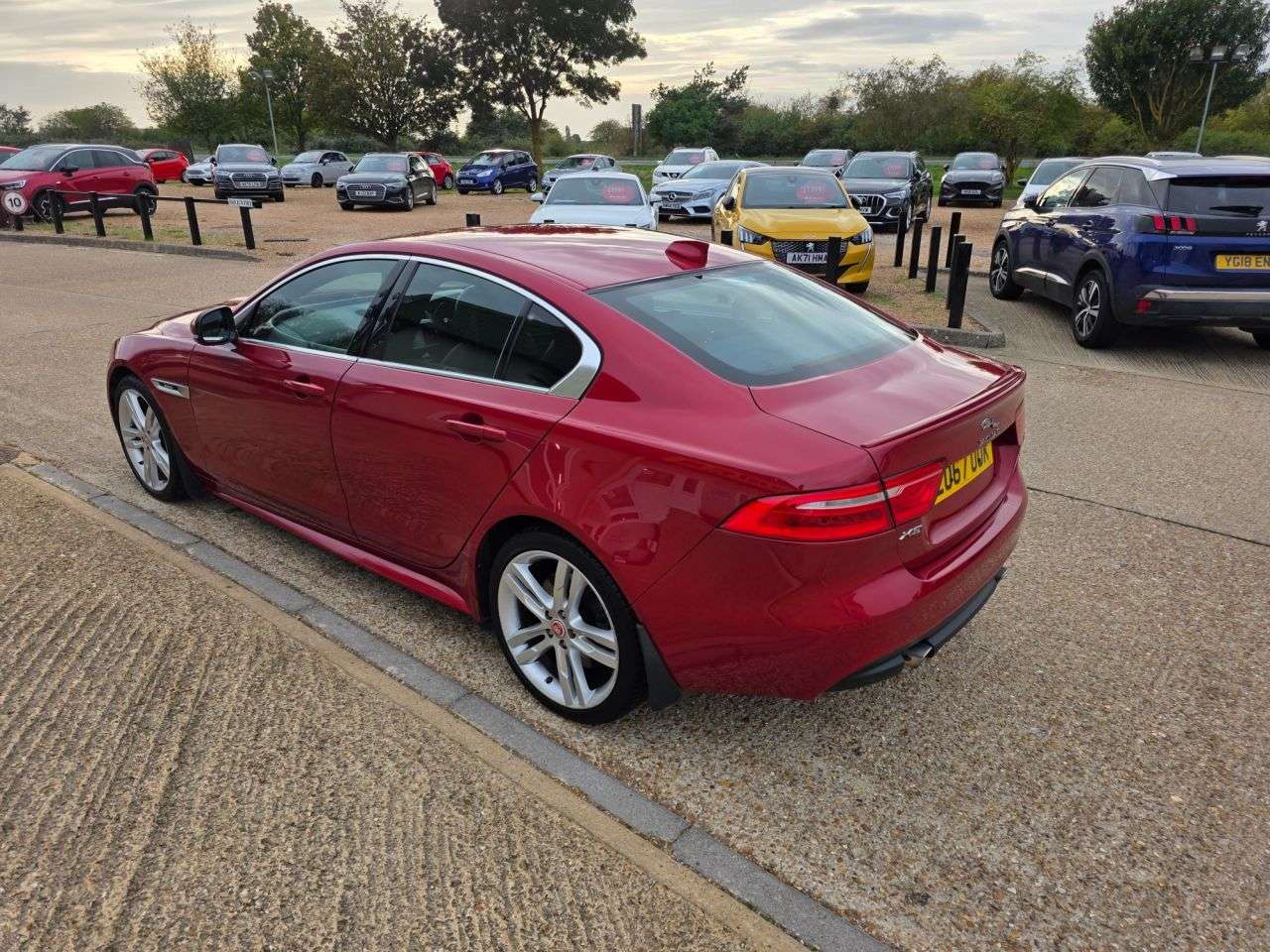 2017 JAGUAR XE 2017 JAGUAR XE